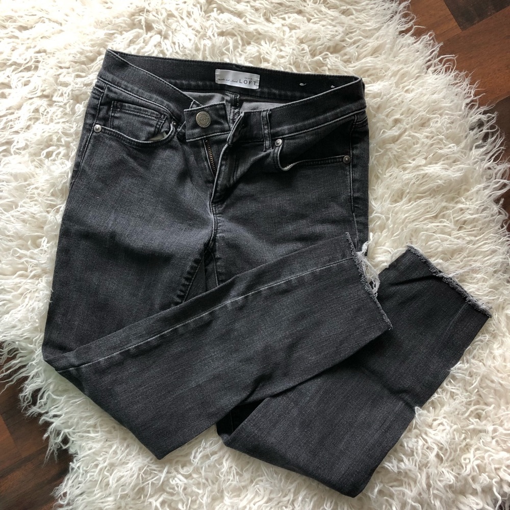 Loft modern skinny washed black jeans size 0